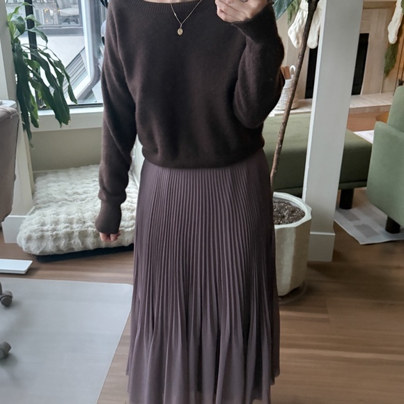 Wilfred pleated midi skirt - Picture 2 of 9